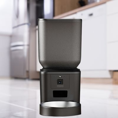 distributeur-croquettes-noir