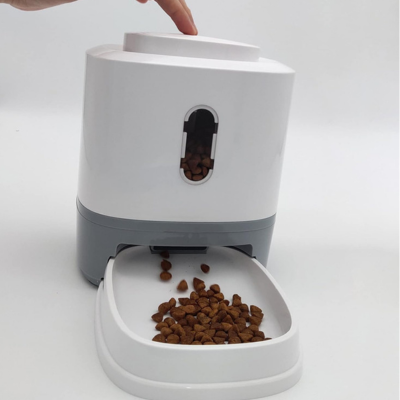 distributeur-de-croquettes-intelligent