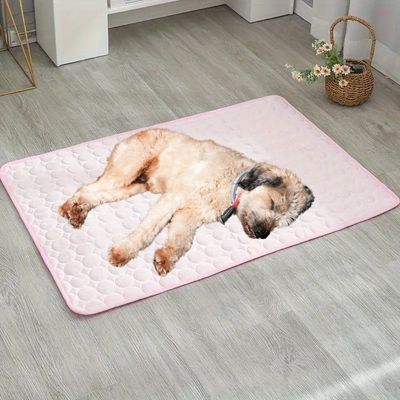 tapis-rafraichissant-chien-rose
