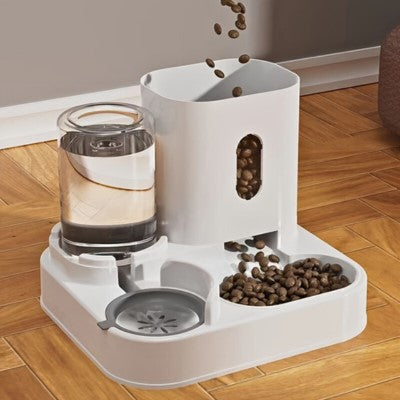 distributeur de croquettes pratique